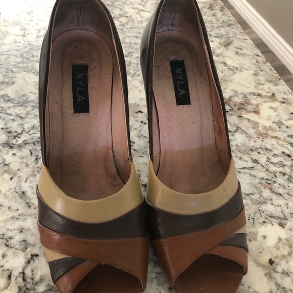 N.Y.L.A. Peep Toe Heels - Picture 2 of 5